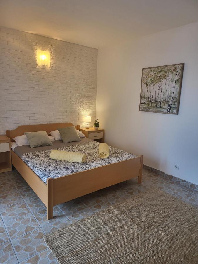 ApartmaniinPrimošten Eksteriør bilde